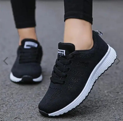Women's sports sneakers, athletic shoes for running and training